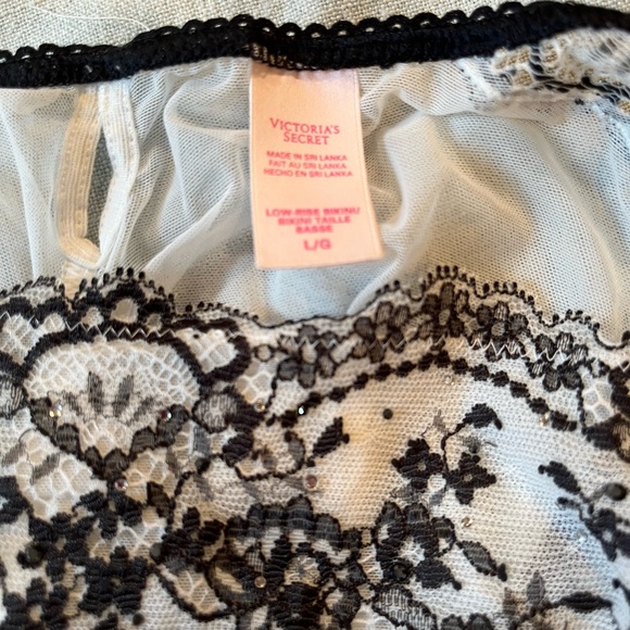 Victoria Secret Intimates Matching Set - Picture 5 of 8